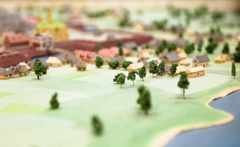 Accessoires miniatures pour maquette : tout pour sublimer vos créations